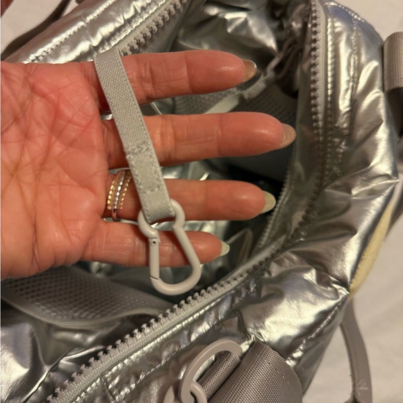 Dagne Dover Silver Quilted Women's Bag - Picture 7 of 10